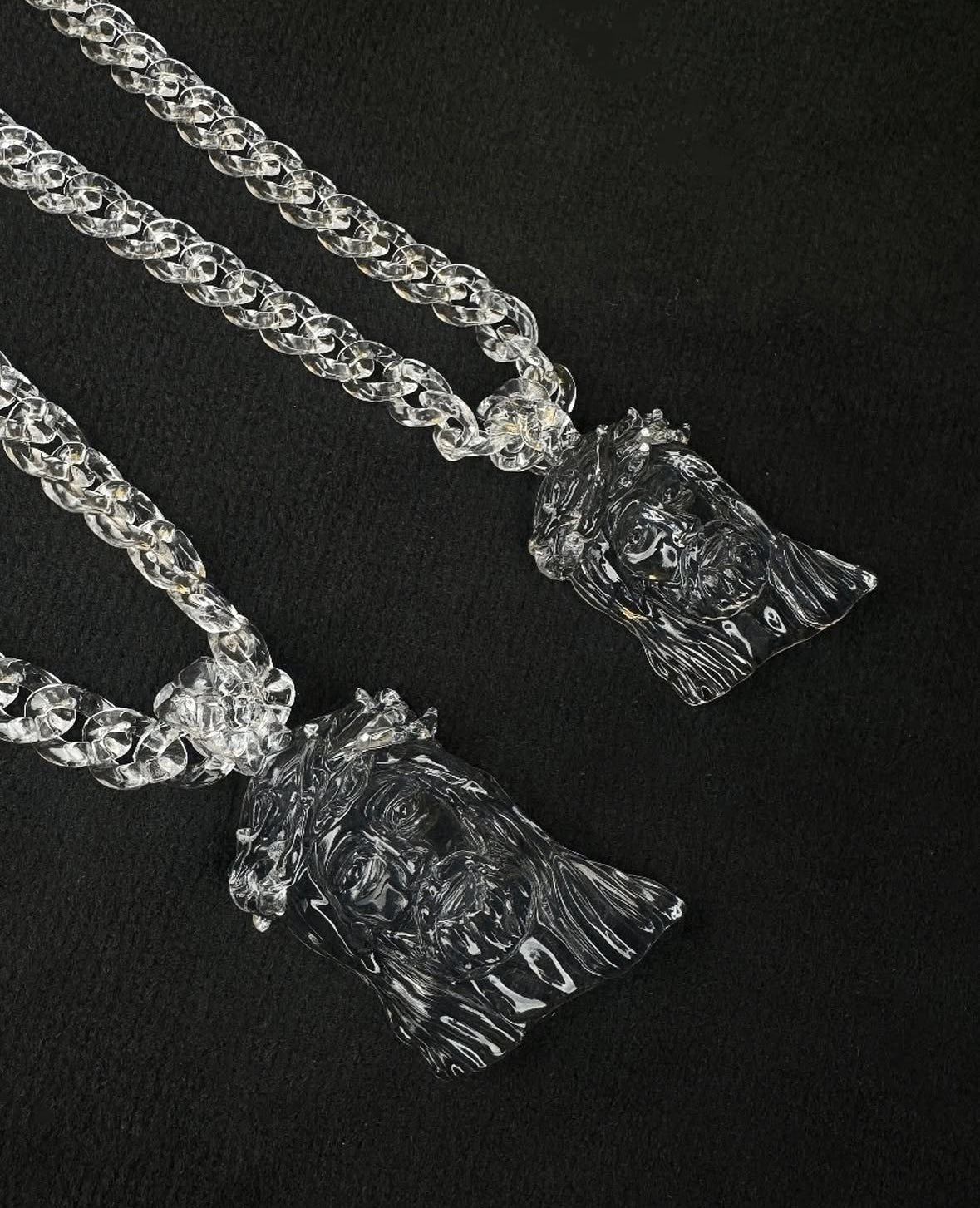 Clear gloss Jesus piece