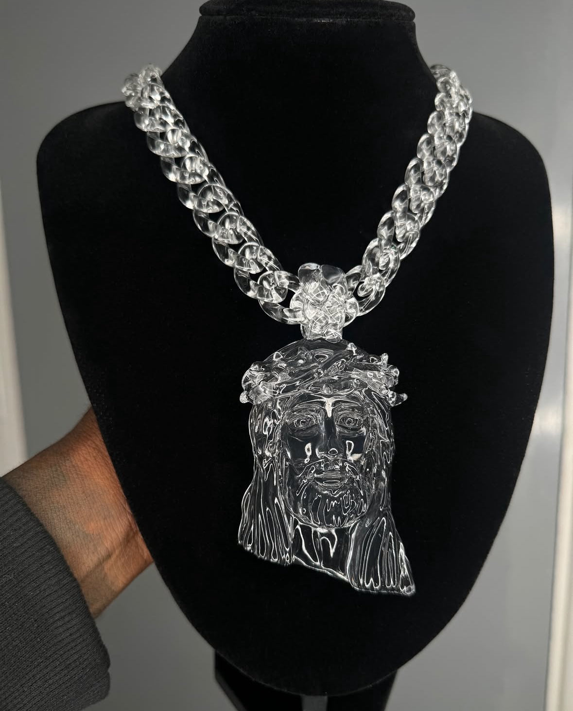 Clear gloss Jesus piece